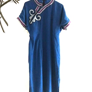 Zijden cheongsam uit de jaren 50