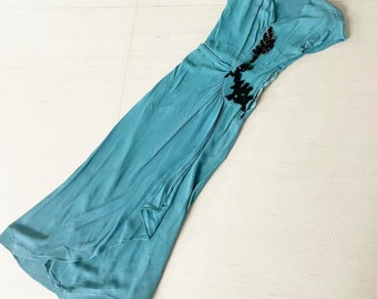 Elegant 40s Turquoise Maxi Dress with Sequinned Applique
