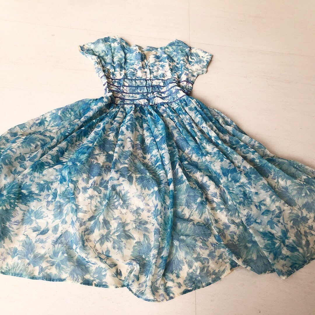 Pretty 1950s Blue Floral Dress with Cummerbund Waist Detail | Etsy