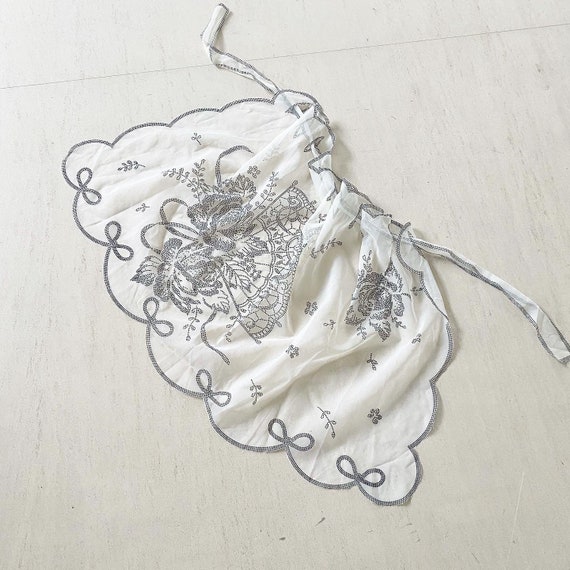 Beautiful Rose Flocked Sheer 50s Apron