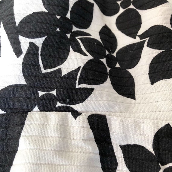 Cool Black and White Hawaiian Dress - image 4