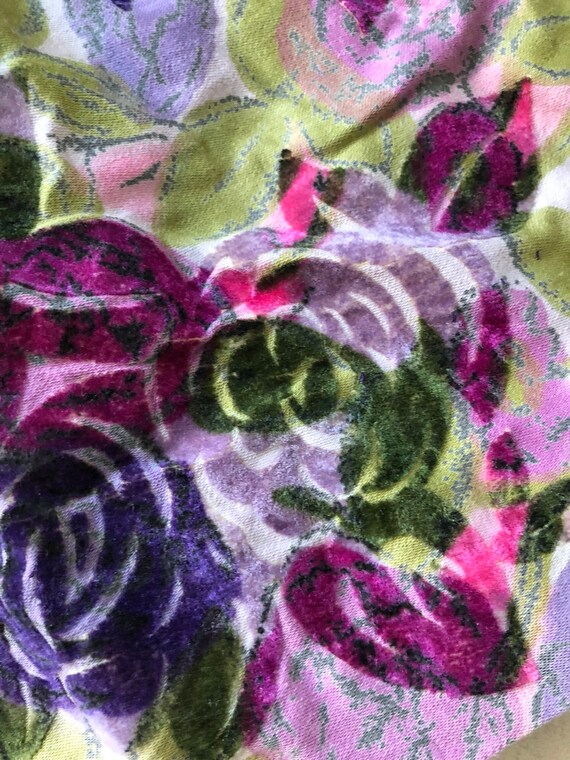 Stunning Flocked Velvet Rose Skirt - image 3