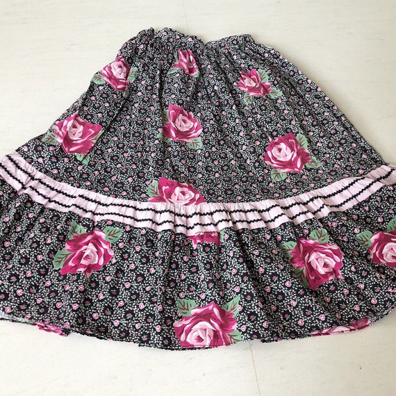 Pretty 50s Rose Print Ric Rac Skirt