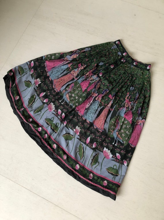 Super Cool Indian Novelty Print Skirt