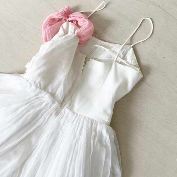 Beautiful White and Dusky Pink Chiffon Dress - image 8