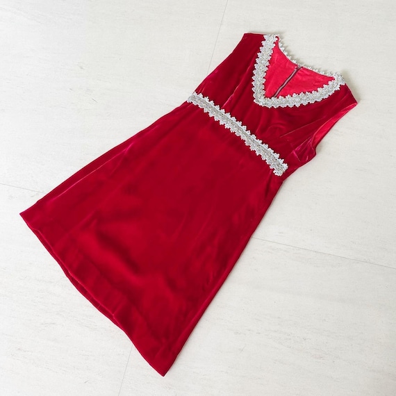 Glamorous Red Velvet 60s Dress