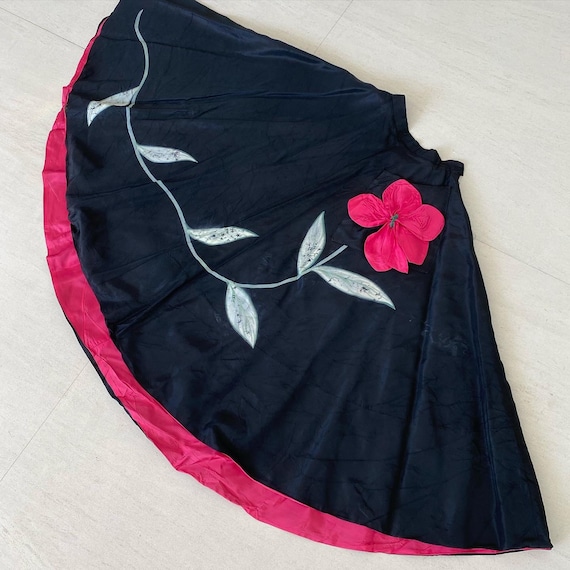 Lovely Marjorie Montgomery Flower Applique Skirt - image 1