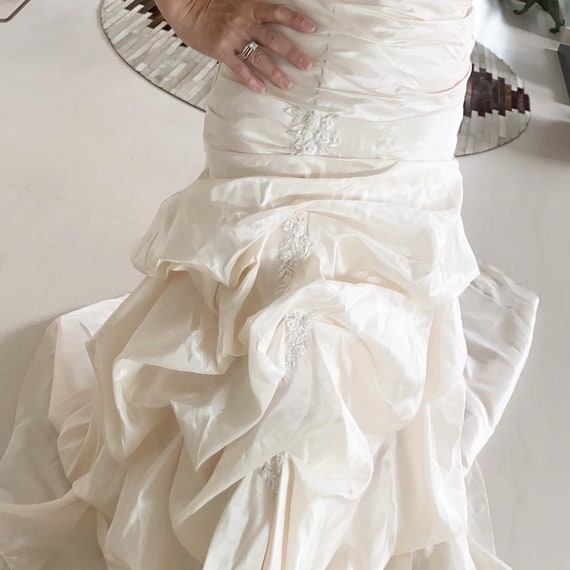 Incredible Victorian Inspired Statement Wedding G… - image 4