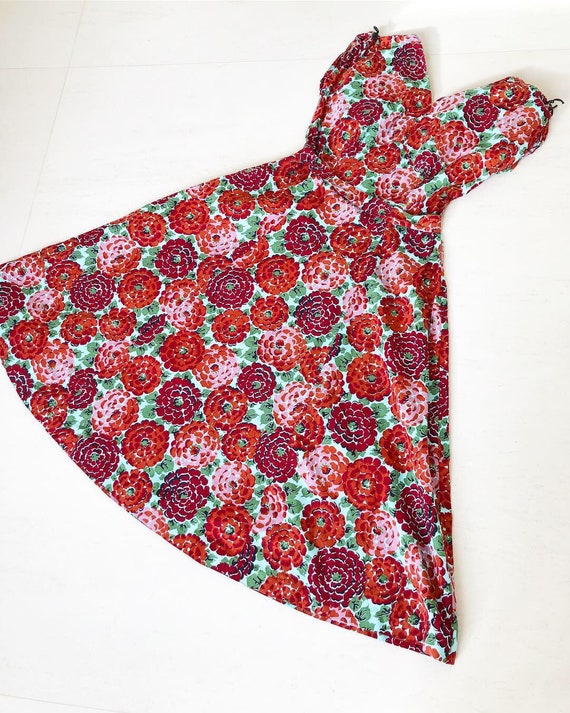 Pretty 1950s Chrysanthemum Print Dress