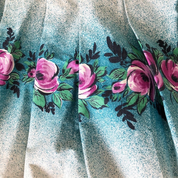 Lovely 50s Rose Bud Floral Dress - image 5