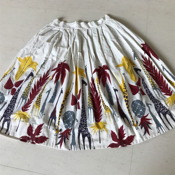 Stunning Giraffe Novelty Print 1950s Skirt