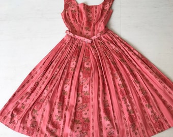 Pretty 1950s Hawaiian Floral Sundress