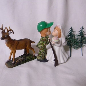 Wedding Reception Party Deer Camo Hunter Hunting Cake Topper Dark Hair Couple 