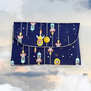 Cartera infantil plegable de tela de algodón con cierre a presión, tarjetero, regalo para niños pequeños, cohetes espaciales.