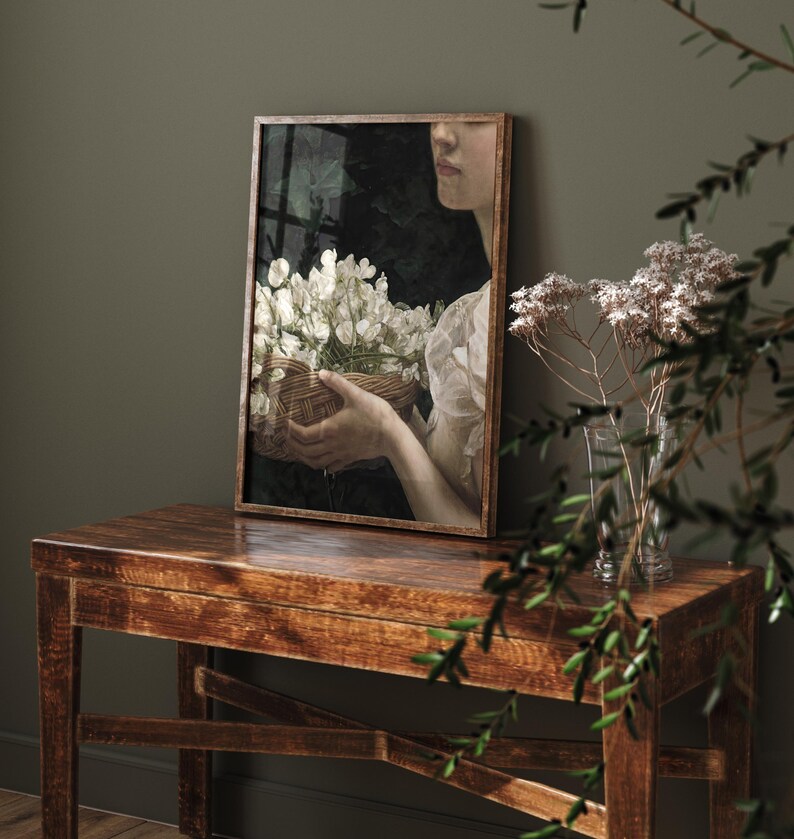 Impresión de niña con flores, retrato de mujer, impresión cottagecore oscura, retrato de ensueño, póster de arte alternativo, impresión romántica de flor de guisante de olor imagen 3