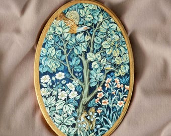 Grafika Williama Morrisa, obraz owalny, mały obraz, sztuka ścienna botaniczna, wystrój w stylu cottagecore w stylu maksymalistycznym, wystrój z drewna, sztuka ścienna w ramie