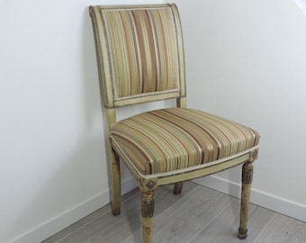 Cadeira francesa vintage estilo Luís XVI para decoração de sala de jantar ou boudoir.