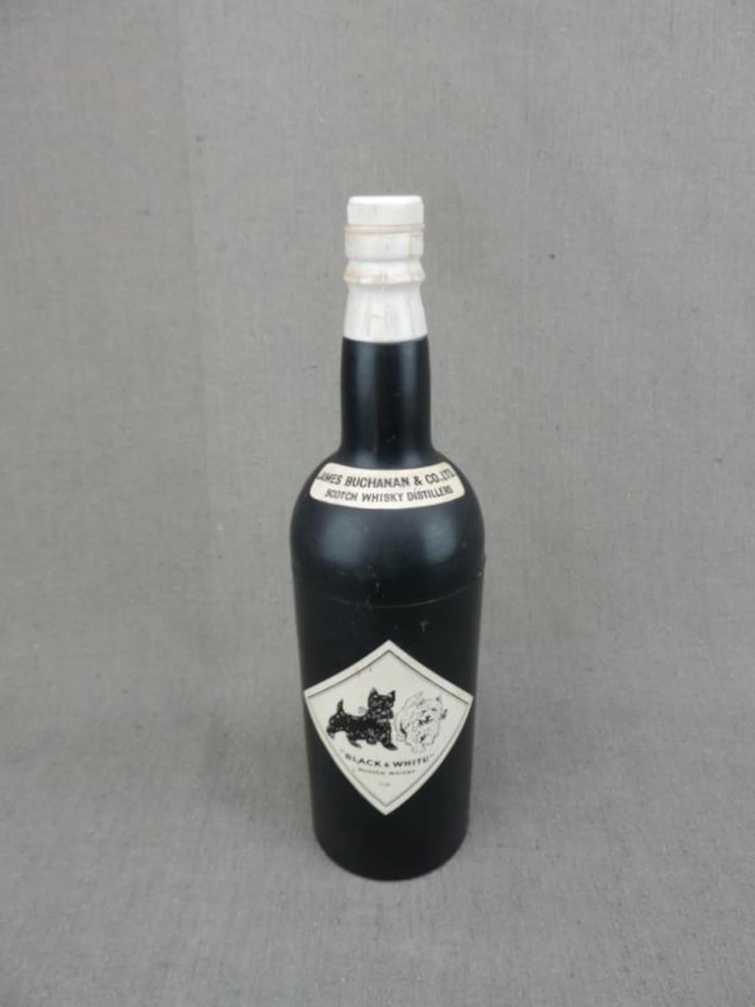 Vintage Buchanan's Black & White Scotch Whisky Cigarette Dispenser