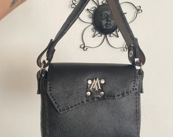 The Dolce in Black / Hand stitched leather bag/ Handbag/ Leather Bag/ Handmade Leather/ Shoulder Bag/ One of A Kind / Leather Handmade