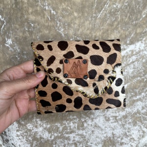 Cartera de piel de leopardo/ Cartera de piel hecha a mano/ Leopardo/ Carteras hechas a mano / Haus of Anaïs / Cartera de piel