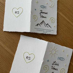 Ręcznie haftowana księga ślubnych przysiąg: papier bawełniany