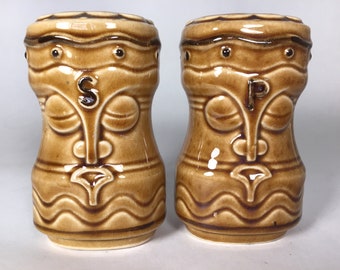 Vintage Hawaiian Tiki salt pepper shakers luika hawaii pottery