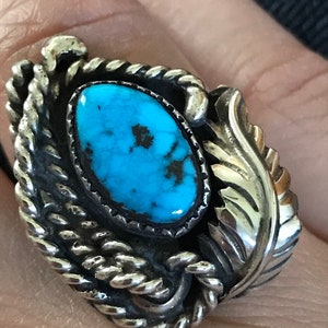 Vintage southwestern style brilliant turquoise blue ring image 1