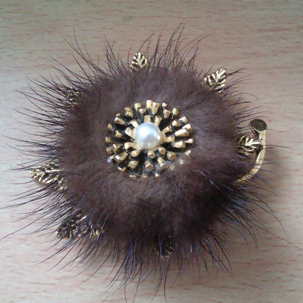 vintage fur brooch