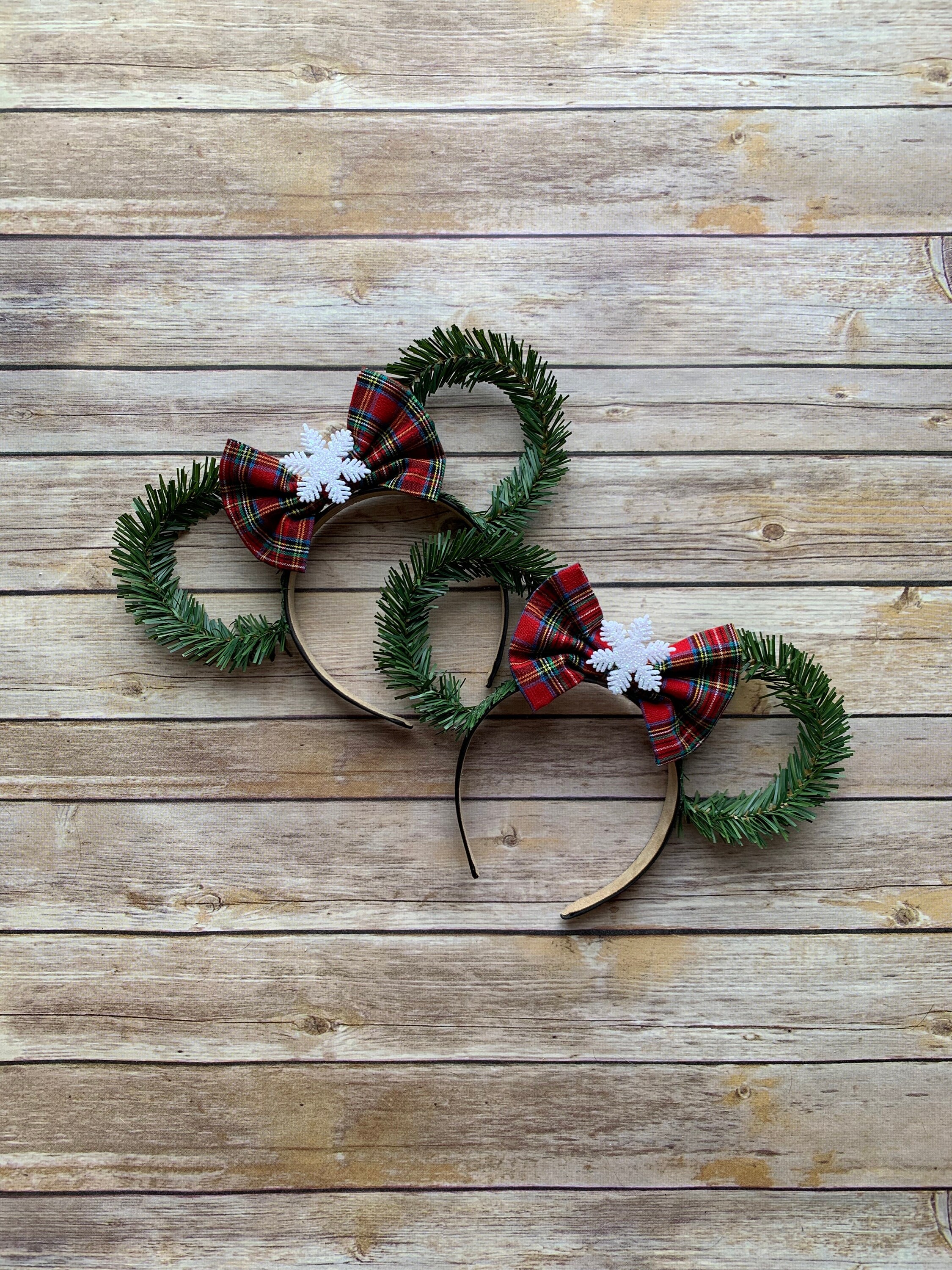 Christmas Minnie Mouse Ears. Plaid Bow wreath like  Snowflake Headband. il_fullxfull.7404840352_qcif.jpg main image 4