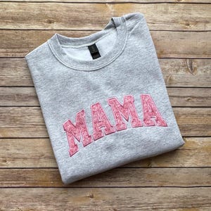Mama Embroidered Applique Sweatshirt/ Mother&#39;s Day Gifts/ Mama Pink Floral Applique Sweatshirt/ Personalized Sweatshirt/ Pregnancy Gifts