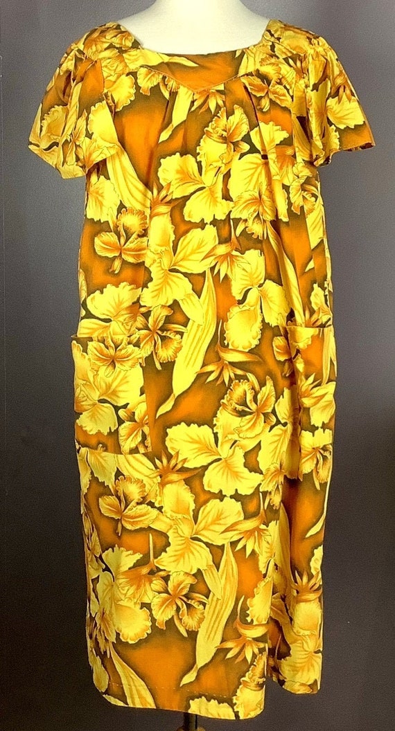 Vintage 60s Hawaiian Muumuu 1960s Babydoll Dress Ruff… - Gem