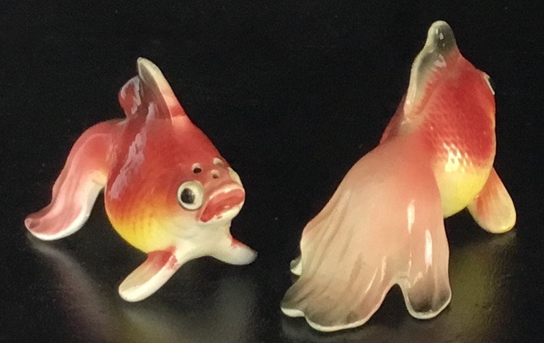 Vintage 1950s Fish Salt and Pepper Shakers