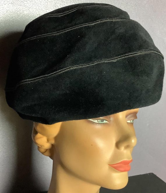 Vintage 1950s Hubert De Givenchy Ladies Hat