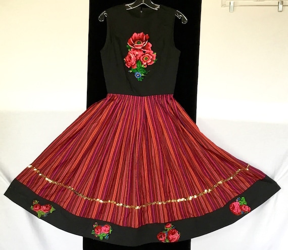 Vintage 1950s Folk Dress