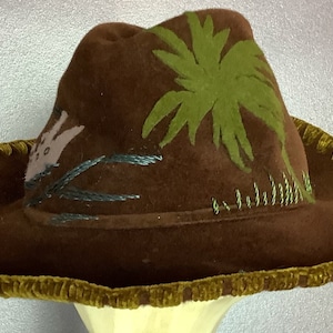 Vintage 1950s Ladies Velour Mexican Souvenir Hat