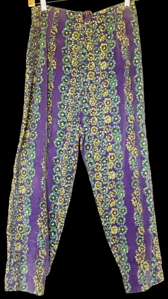 Vintage 1950s Ladies Velvet Flowered Pants - image 5