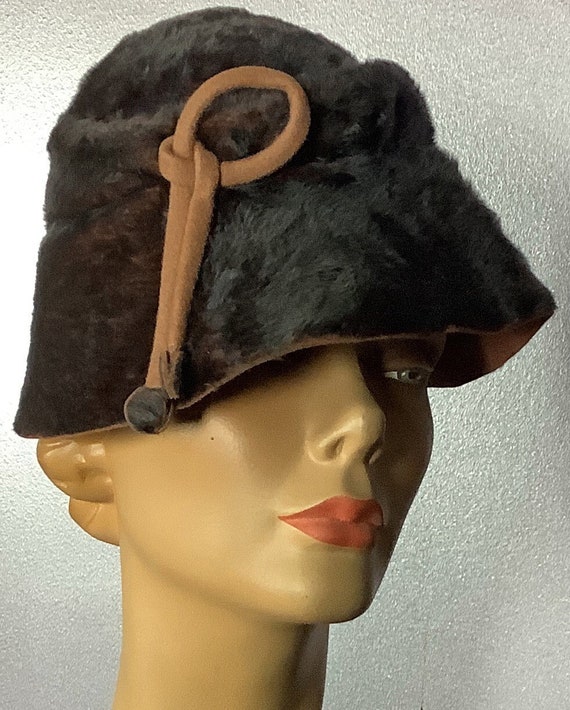 Vintage 1950s Schiaparelli, Paris Hat