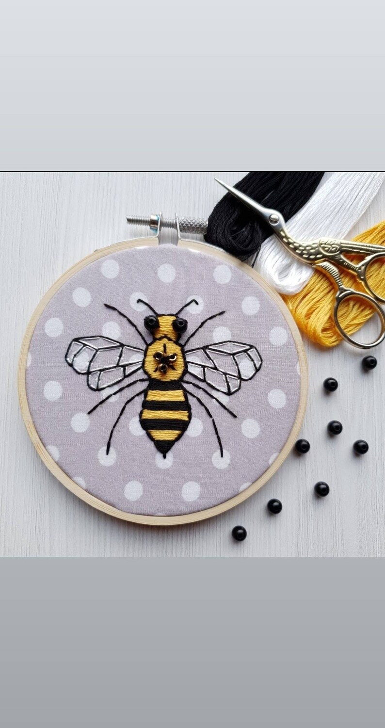 Bee hand Embroidery Kit, Stitch kit, Craft Kit, Embroidery kits, bee gift, embroidery hoop, lockdown activity, mindful activity gift GREY DOT fabric