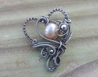 Bridal heart silver pendant with Sweet Water Pearl, sterling silver pearl necklace, romantic gift pendant "Elegance"