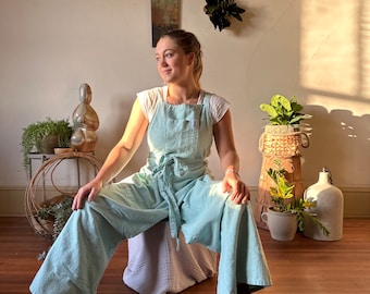 Aqua blue Durable cotton canvas pottery apron ceramic apron throwing apron clay apron &quot;walking apron&quot; Because it has legs!
