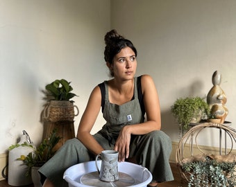 Green Durable cotton canvas pottery apron ceramic apron throwing apron clay apron “walking apron” Because it has legs!