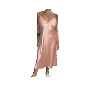 Vintage Lingerie Slip Dress - Pink Long Slip Dress - Satin look- Night Gown - Size Medium - Large - Elegant and Timeless