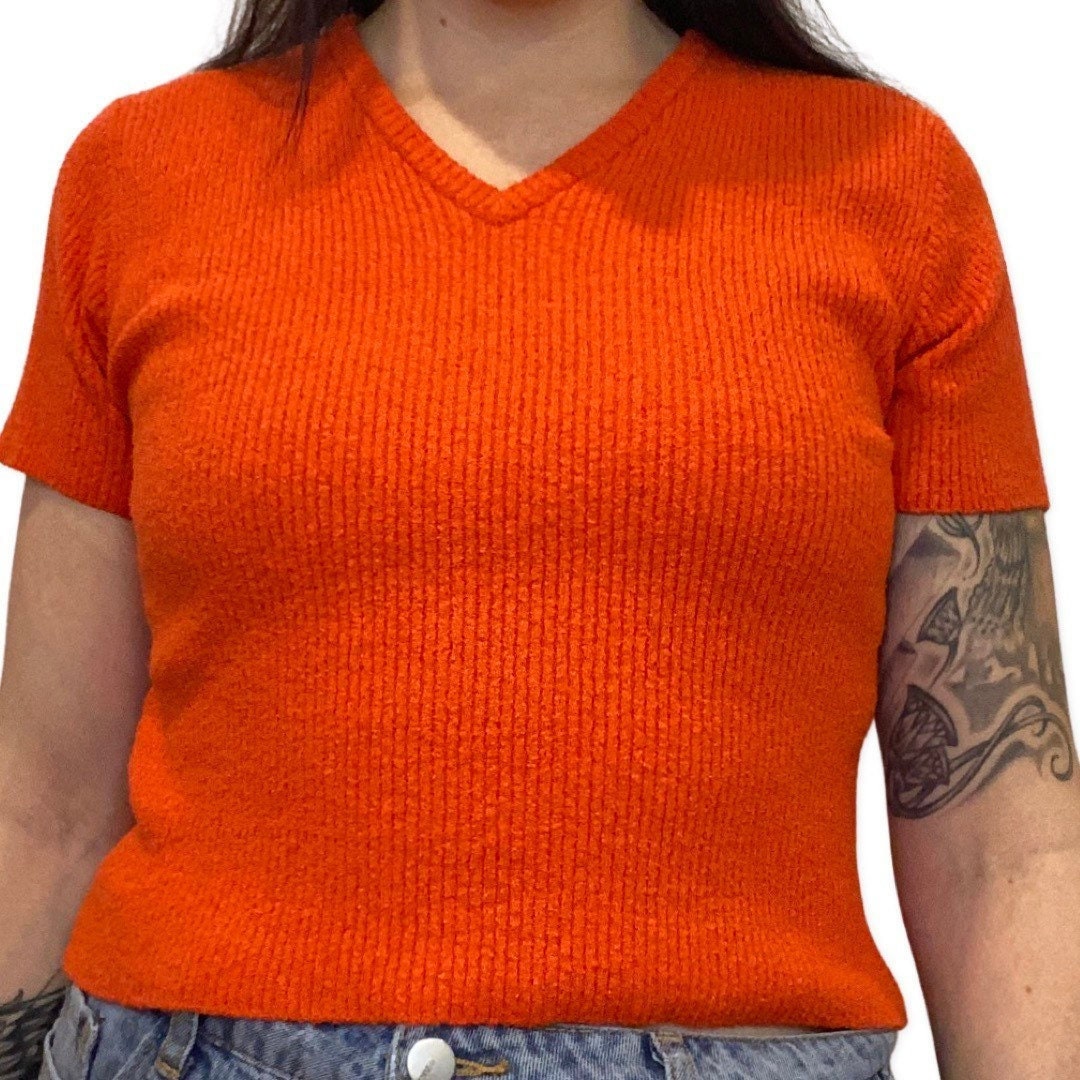 orange colour ka sweater