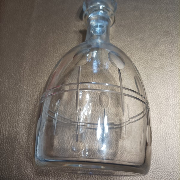 Carafe à vin ancienne verre, cristal Verre ciselé