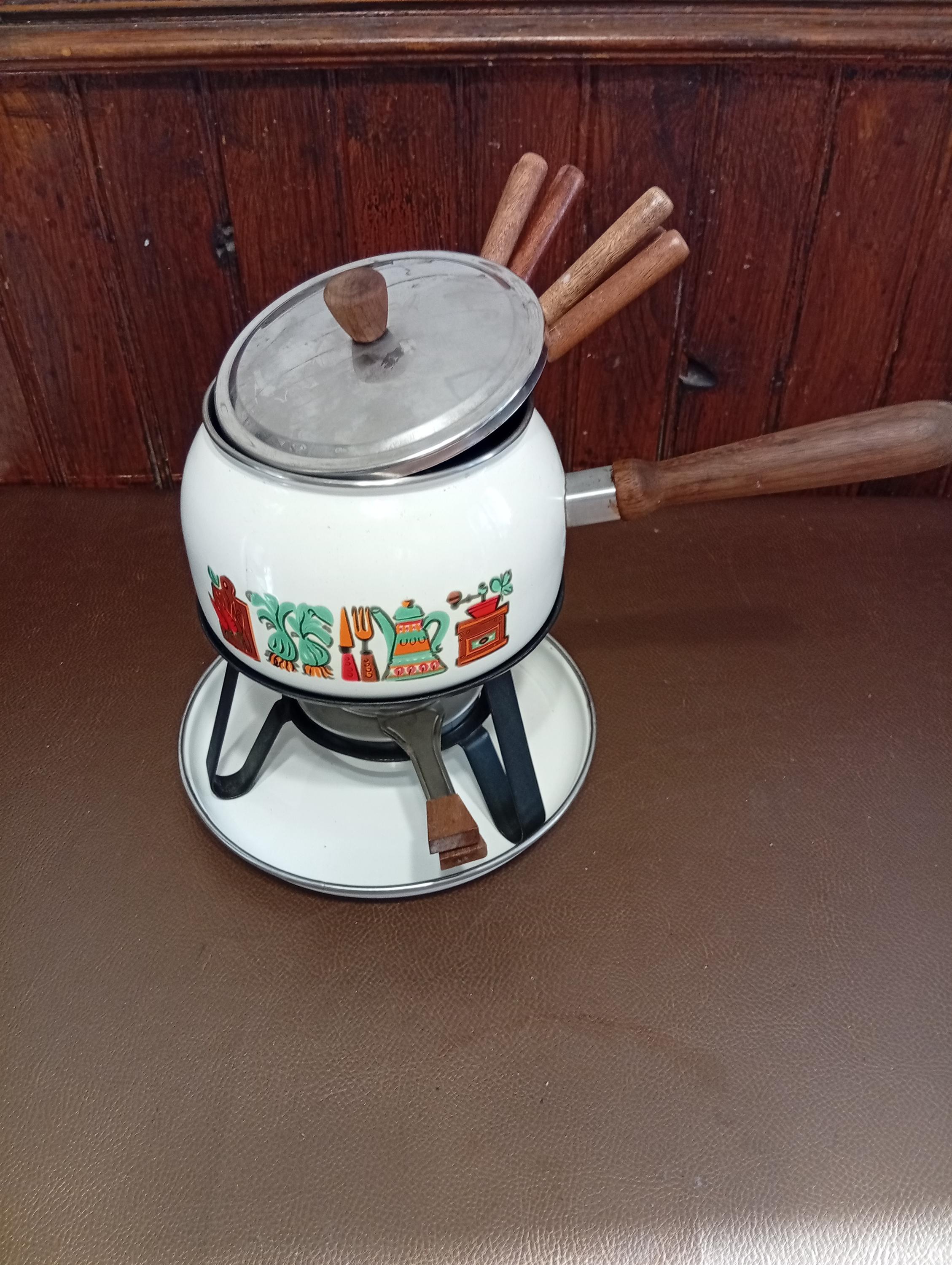 Service à Fondue Nomar – Fonte émaillée Marron – Décor Floral 1960 Vintage