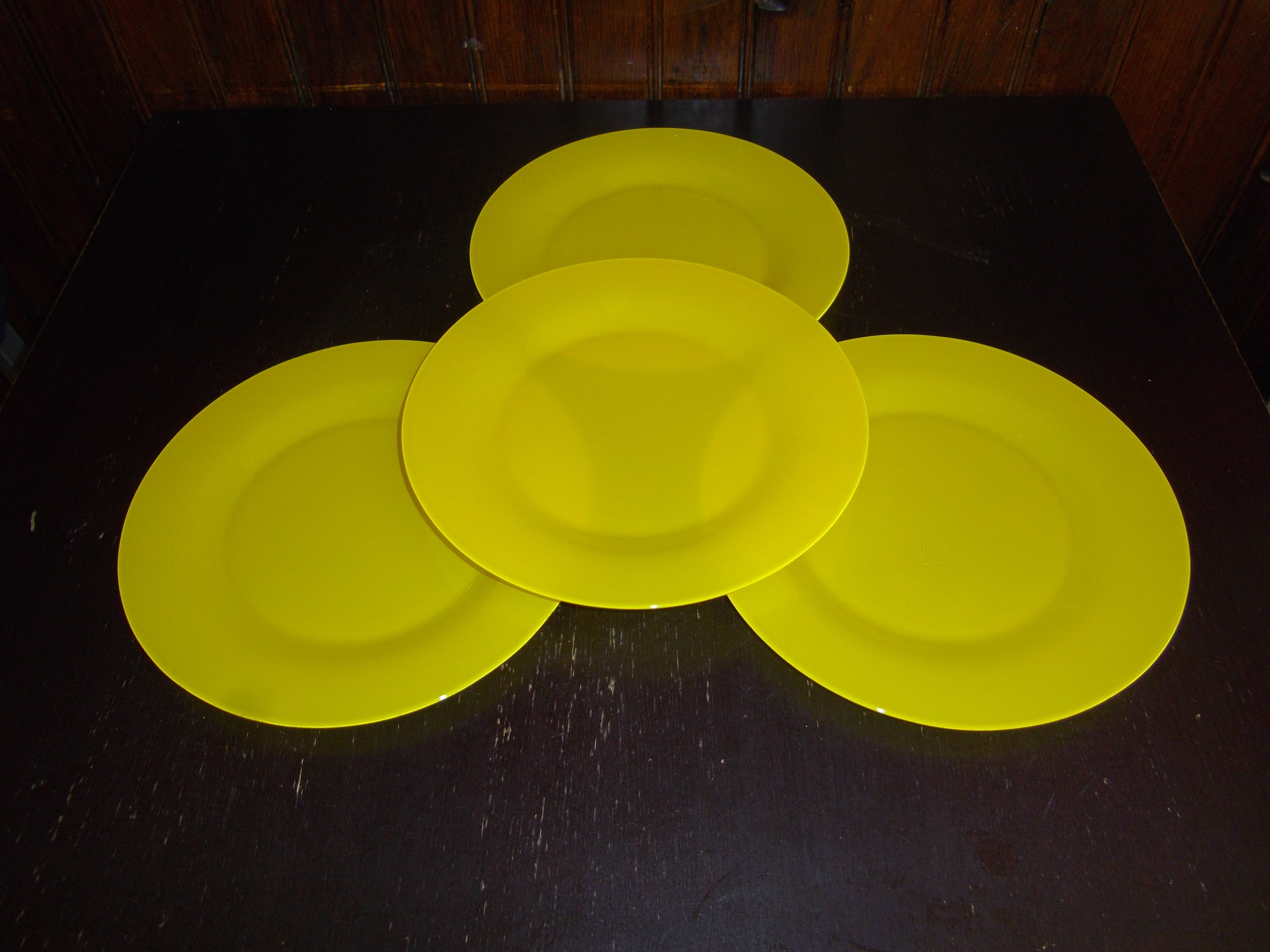 Lot de 4 Assiettes Plates Jaunes Arcopal