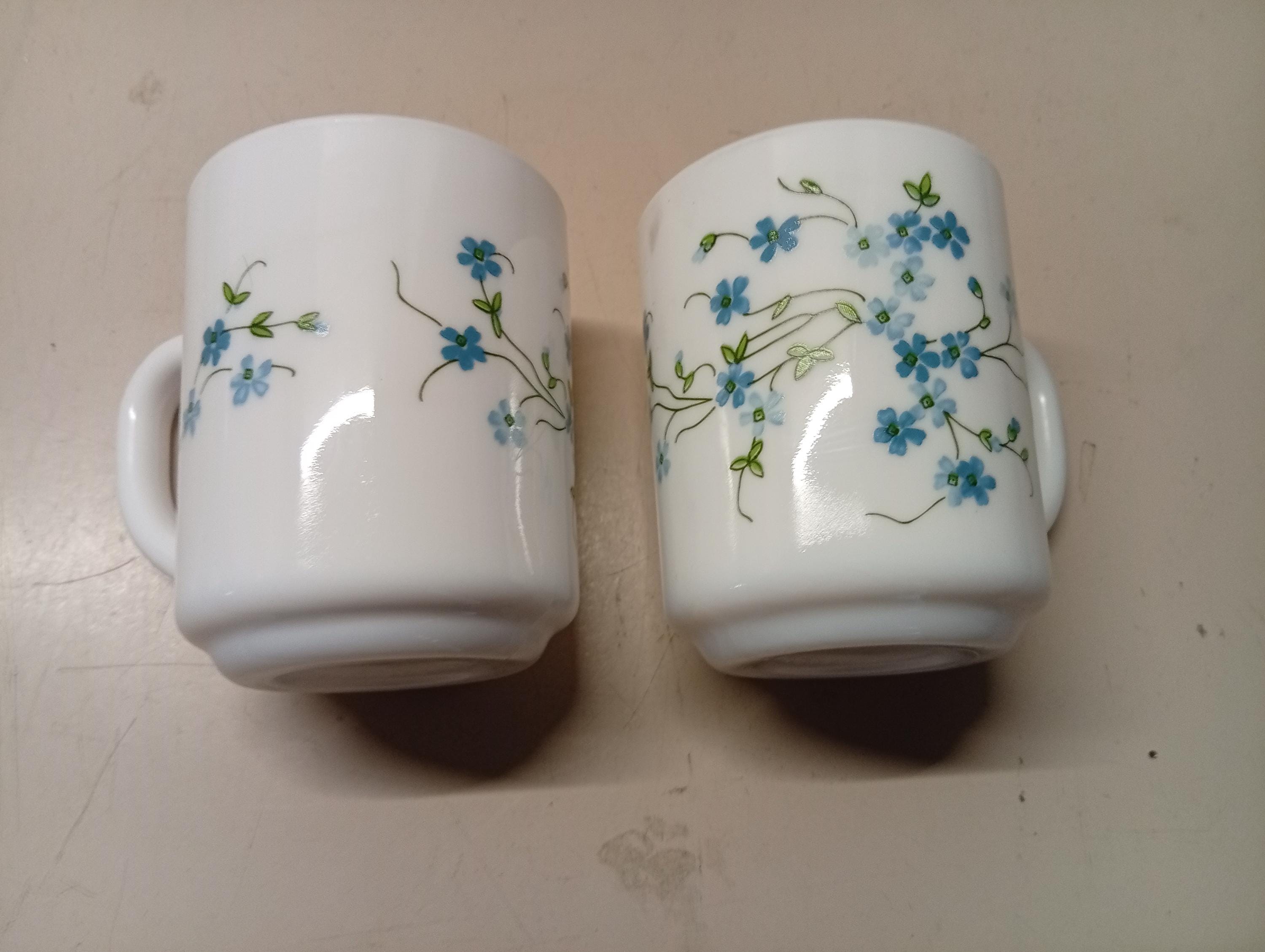 Plat ovale 35 cm en Arcopal / modèle Veronica / Myosotis – La Roue du Passé
