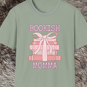 Bookish Momma Unisex Softstyle T-Shirt - Perfect Gift for Moms, Book Lovers, Mother&#39;s Day, Reading Enthusiasts, Literary Appreciation