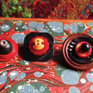 3 Bakelite button stacks, larger sized, 3-button stacks, art deco bakelite buttons, red/black combos, assorted bakelite buttons, jewelry
