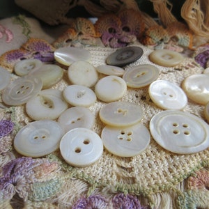20 plus mother pf pearl buttons, 1800's to 1960's various sizes, medium to large, shank and sew through image 4